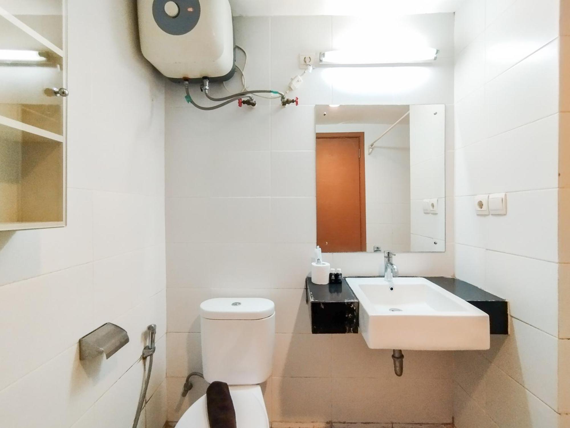 Simply And Comfy Studio Room Apartment Beverly Dago By Travelio Bandung Exterior foto