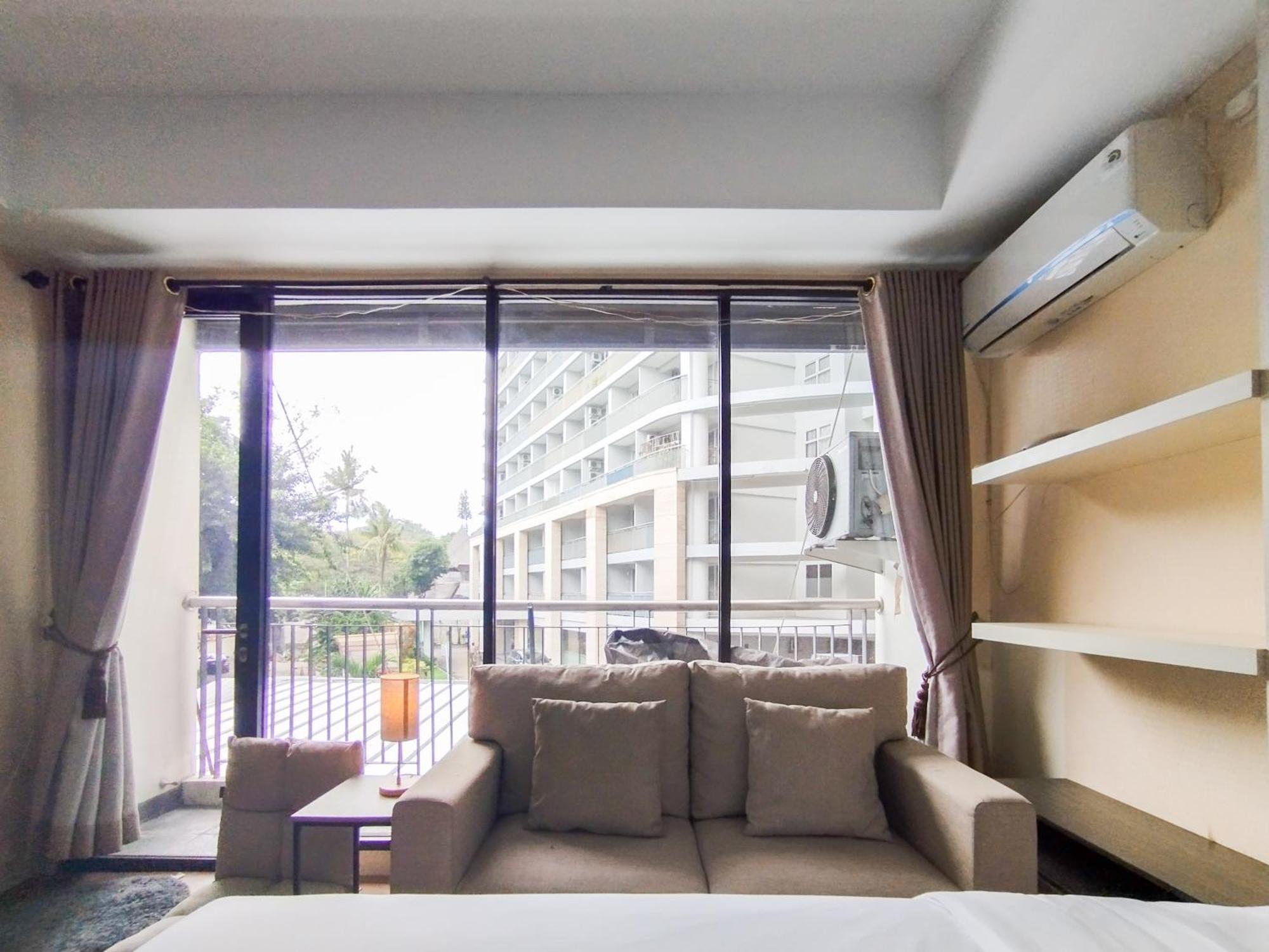 Simply And Comfy Studio Room Apartment Beverly Dago By Travelio Bandung Exterior foto